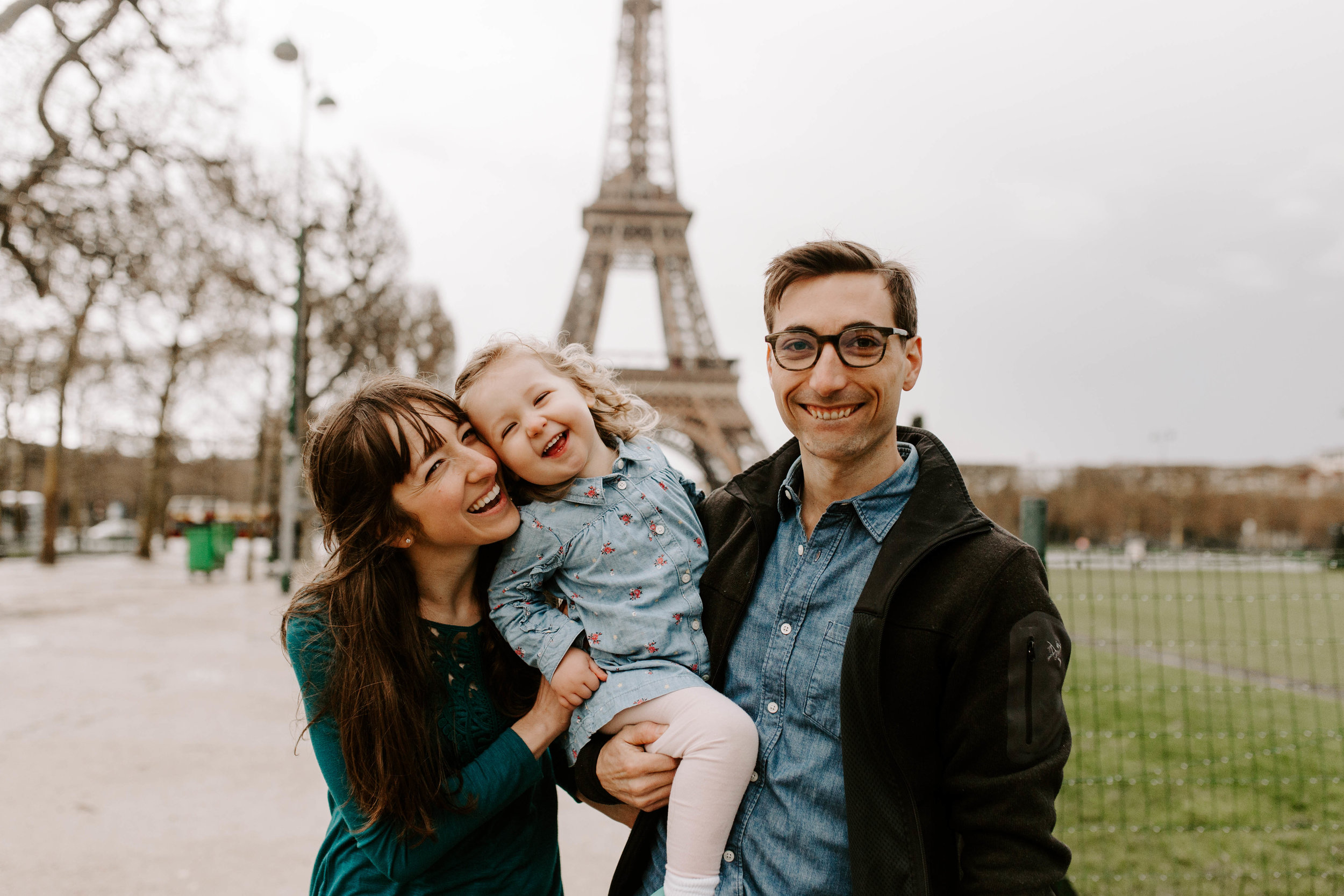 семья в париже